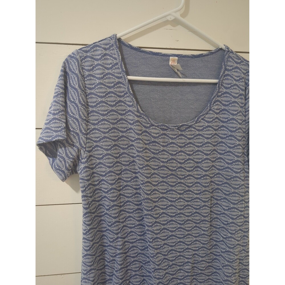 LuLaRoe XL Blue white top summer nautical boho v-neck cottage